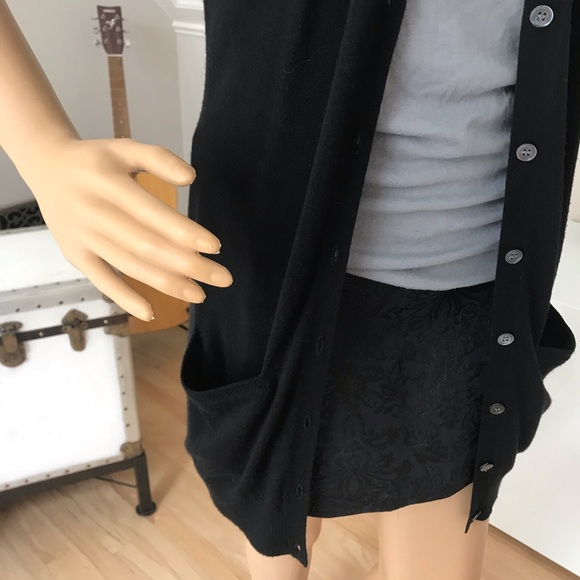 Ann Taylor SS Long Cardigan. Black. Size XS. EUC - Picture 5 of 8